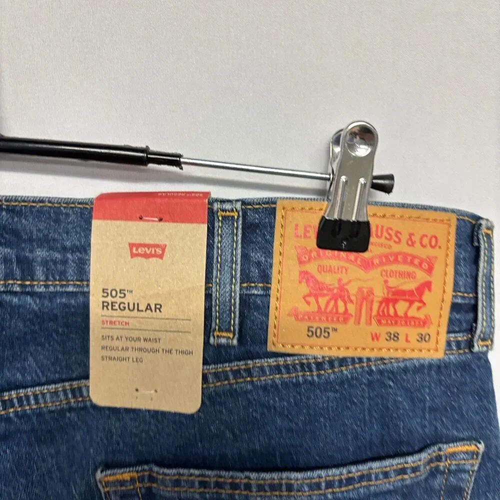 NWT Levi's 505 Regular Straight Jeans Men Size 38x30 Blue Denim C131 -11